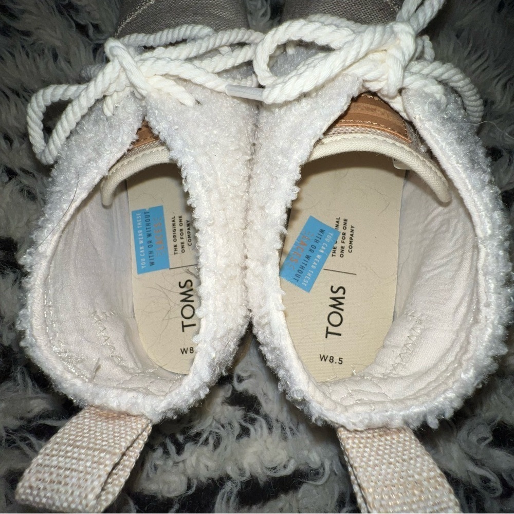 Toms Natural Plush Faux Shearling Bota Metallic Lace-Up Boho Boots - Picture 4 of 10